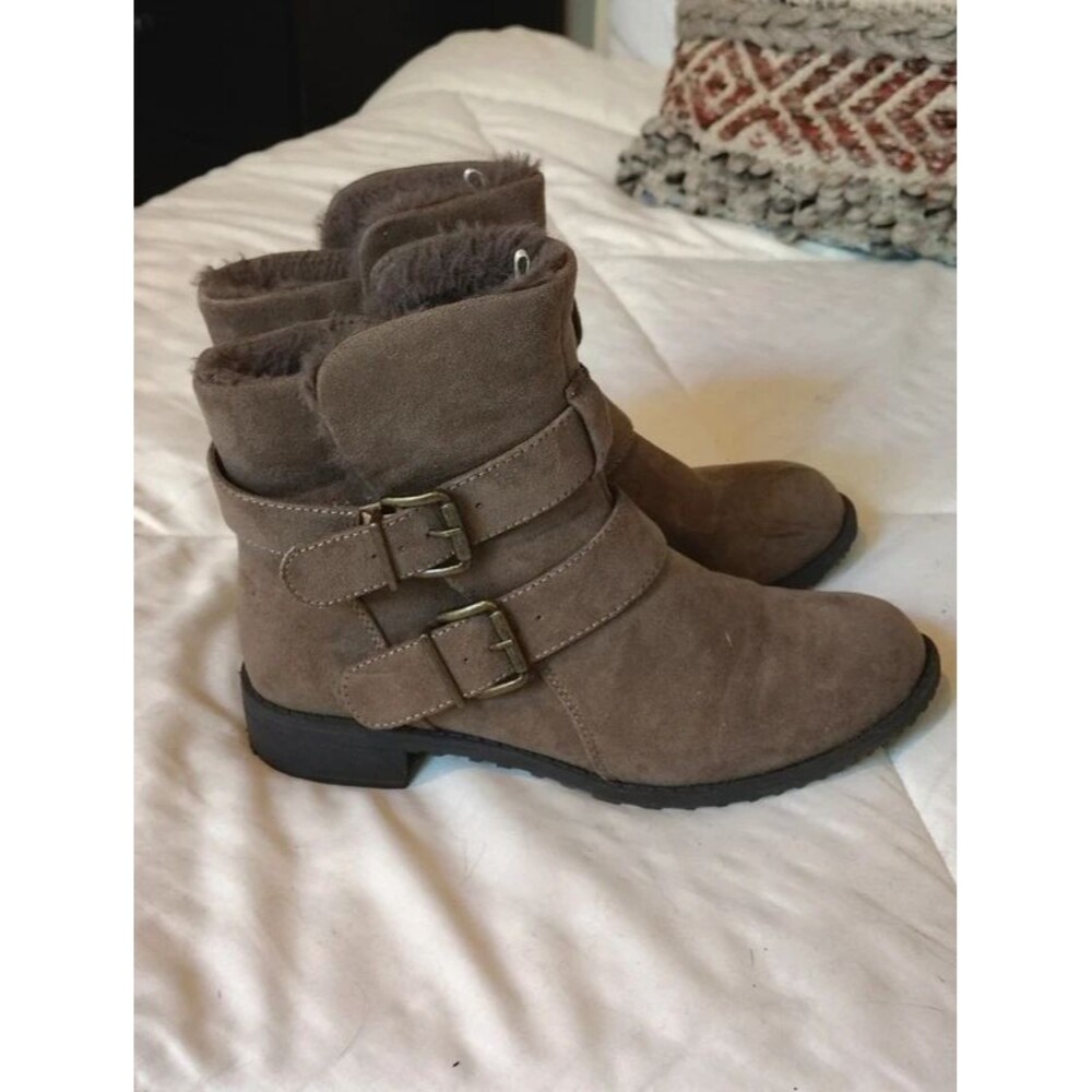 White Mountain Women's 6 Taupe Suede Double Buckle Moto Ankle Boots Faux Fur